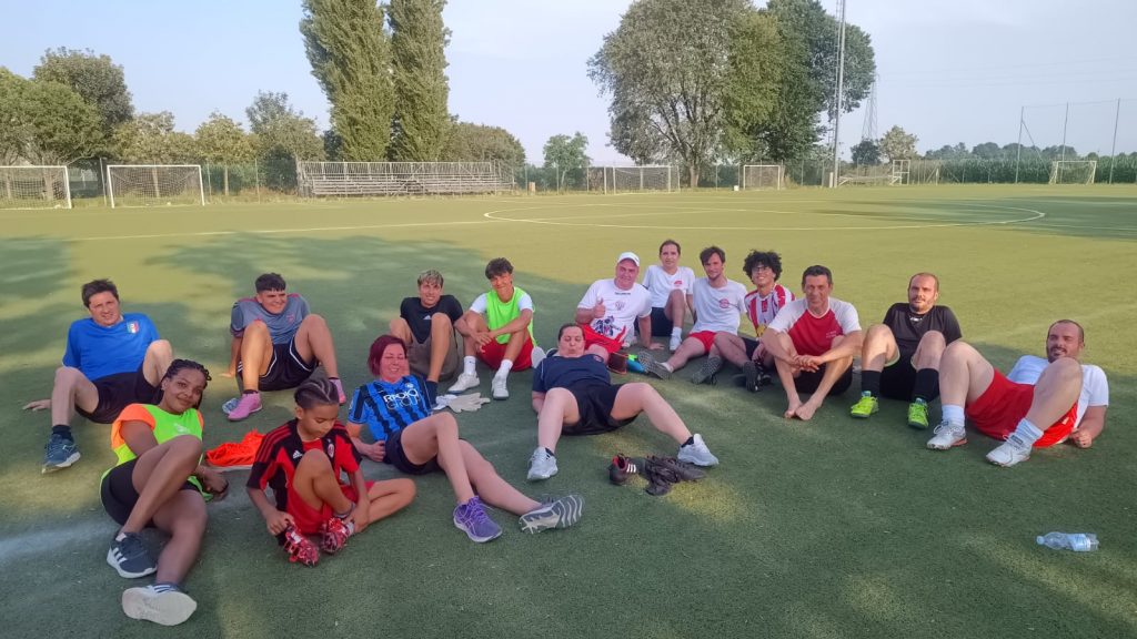 Sabato 20 giugno, presso il Centro Sportivo di Bellinzago Lombardo, i protagonisti sono stati coloro che per tutta la stagione hanno sostenuto, accompagnato e coordinato i nostri ragazzi. Un sincero grazie a tutti per la partecipazione e l’entusiasmo dimostrati. ❤️🤍❤️🤍❤️🤍❤️🤍❤️
