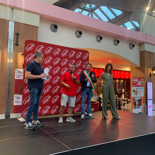 Grande successo per la presentazione ufficiale delle nostre squadre USD Nuova Frontiera!❤️🤍❤️